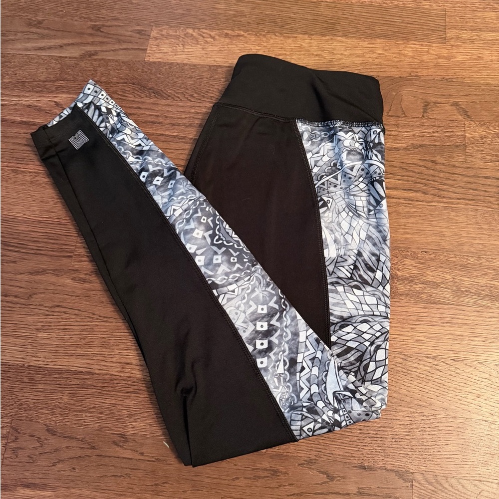 EUC LuLaRoe Jordan - Athletic Wear Leggings